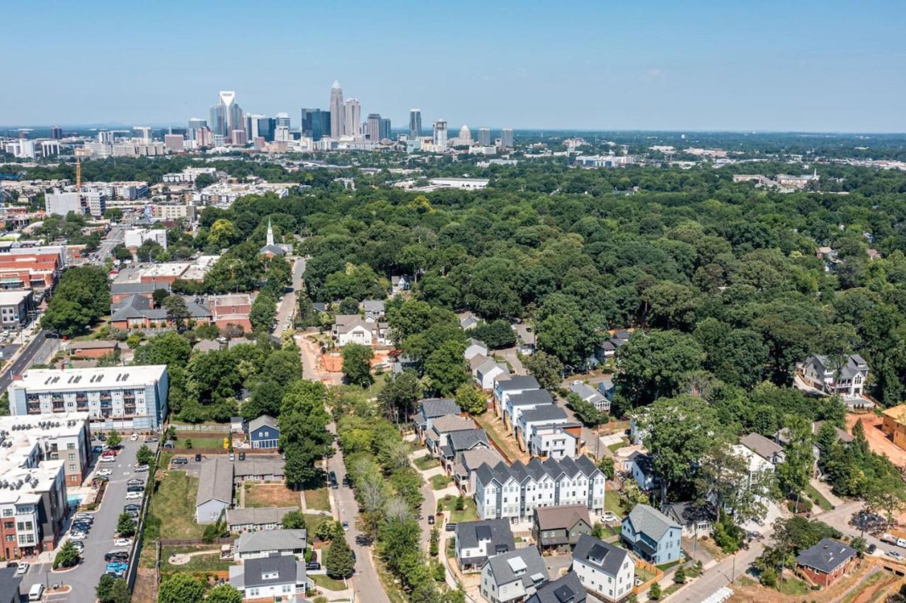 Villa On The Move In Plaza Midwood Charlotte Esterno foto